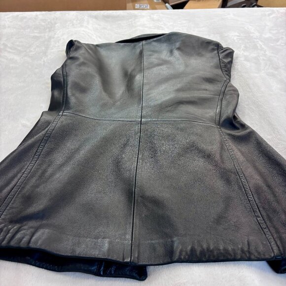 Andrew Mark 100% Leather Coat --- Super Cute and Flattering!! Size M - Picture 2 of 12